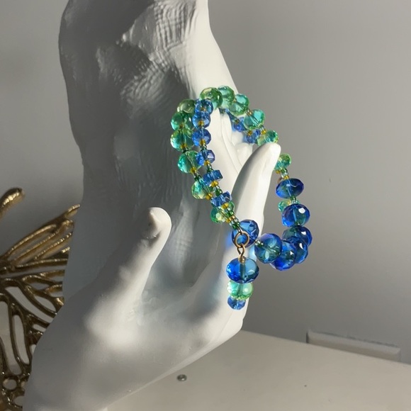 Gorgeous Colors! Glass Beaded Memory Wire Bracelet - Picture 3 of 4